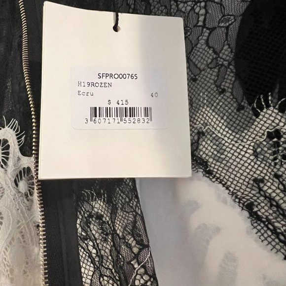 Dress - Picture 4 of 4